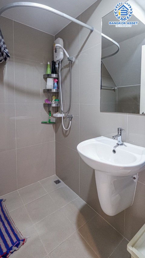 *****ทาวน์เฮ้าส์มือสองย่านนนทบุรี ม.ชวนชื่นทาวน์ ชัยพฤกษ์-แจ้งวัฒนะ #หลังมุม เนื้อที่กว้างขวางมากถึง 29.3 ตร.ว. ฟังก์ชันจัดเต็ม 4 ห้องนอน 3 ห้องน้ำ 2 ที่จอดรถ บ้านสภาพดี บนทำเลแห่งการเดินทาง เชื่อมต่อหลายเส้นทาง ถ.แจ้งวัฒนะ, ถ.ชัยพฤกษ์, ถ.ราชพฤกษ์, ถ.กาญจนาภิเษก